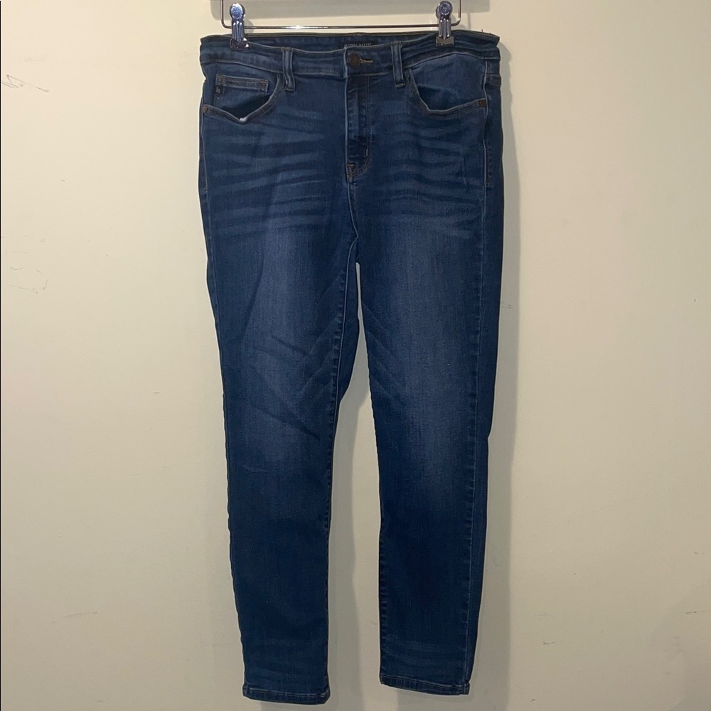 Judy Blue Dark Wash Skinny Jeans